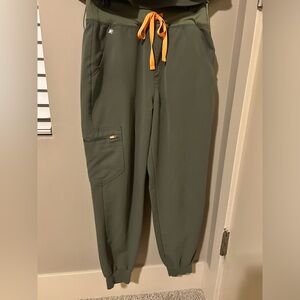 FIGS high waisted Zamora jogger scrub pant